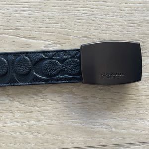 Men's Authentic COACH black belt size 42"
